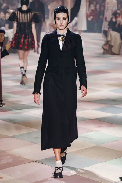 Look 23